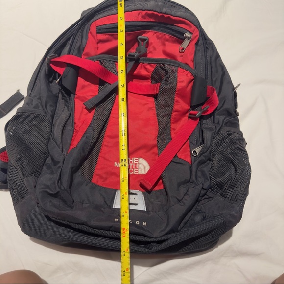 The North Face Recon Red Black Backpack Hiking School College Travel - Picture 7 of 10